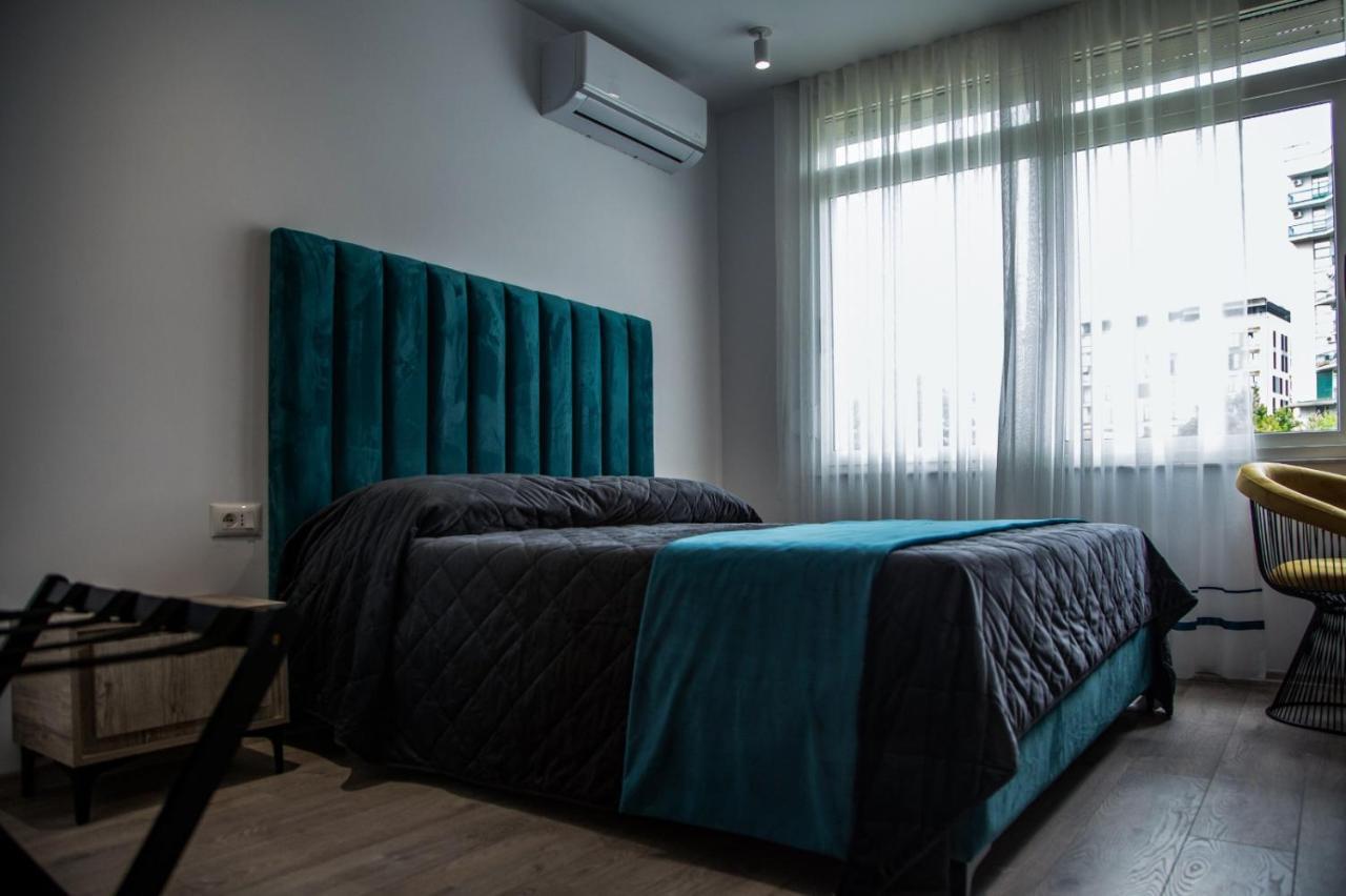 Lucas Central Premium Studios Tirana Exterior foto